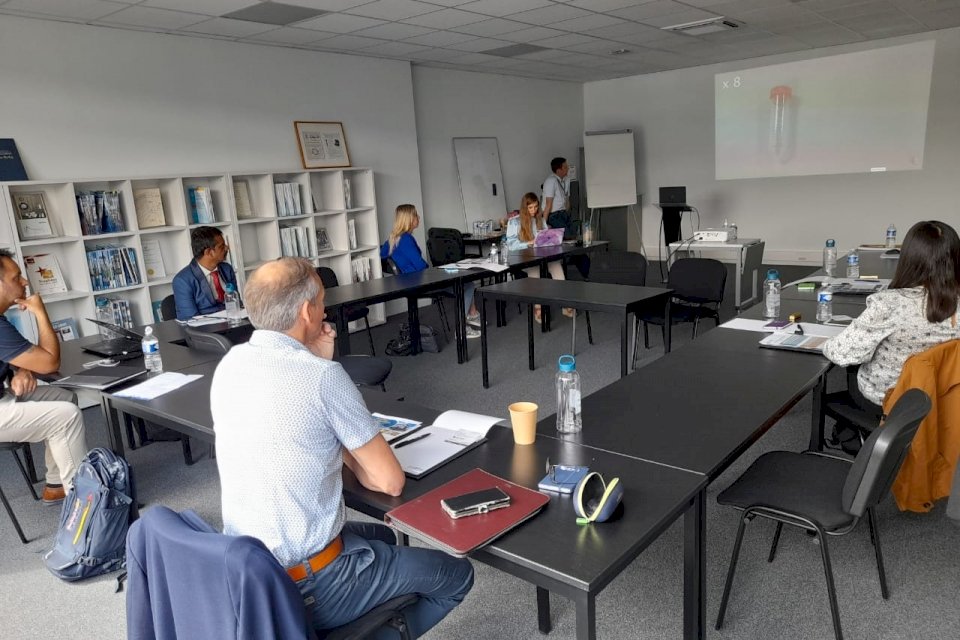 Chopin Training in Paris - Sales & Application 